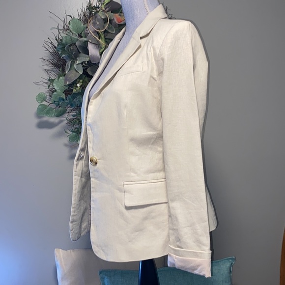 Adrienne Vittadini Jackets & Blazers - Adrienne Vittadini double breast linen Cotten blend ladies blazer medium w/pull